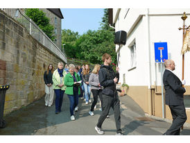 Bittprozession um den Kleinen Berg an Pfingstmontag (© Karl-Franz Thiede)